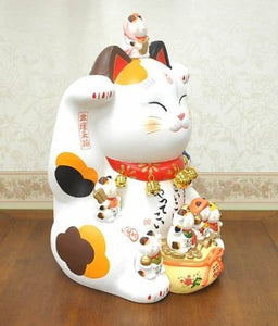 From Japan Large Waving Beckoning Lucy Cat for Good Luck Maneki Neko 7576