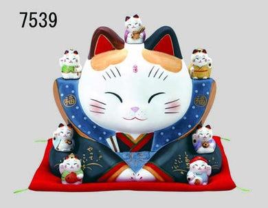 From Japan Large Waving Beckoning Lucy Cat for Good Luck Maneki Neko 7539