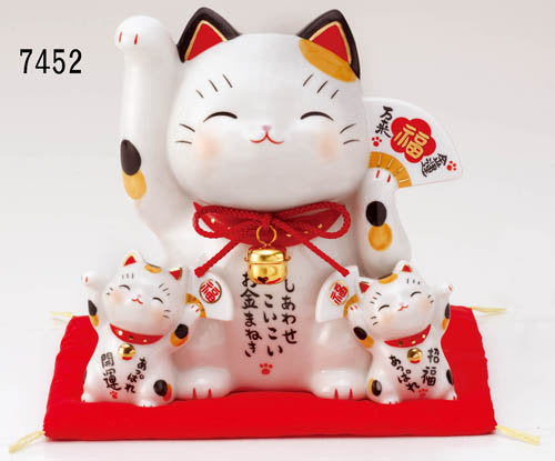 From Japan Beckoning Waving Lucky Cat for Happiness Maneki Neko 7452