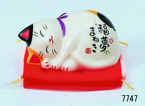 From Japan Beckoning Waving Lucky Cat for Good Luck Maneki Neko 7747